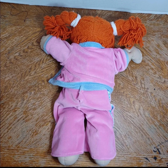 Vintage Cabbage Patch Kid  - Red Double Pony Hair & Green Eyes Girl. - Picture 2 of 6